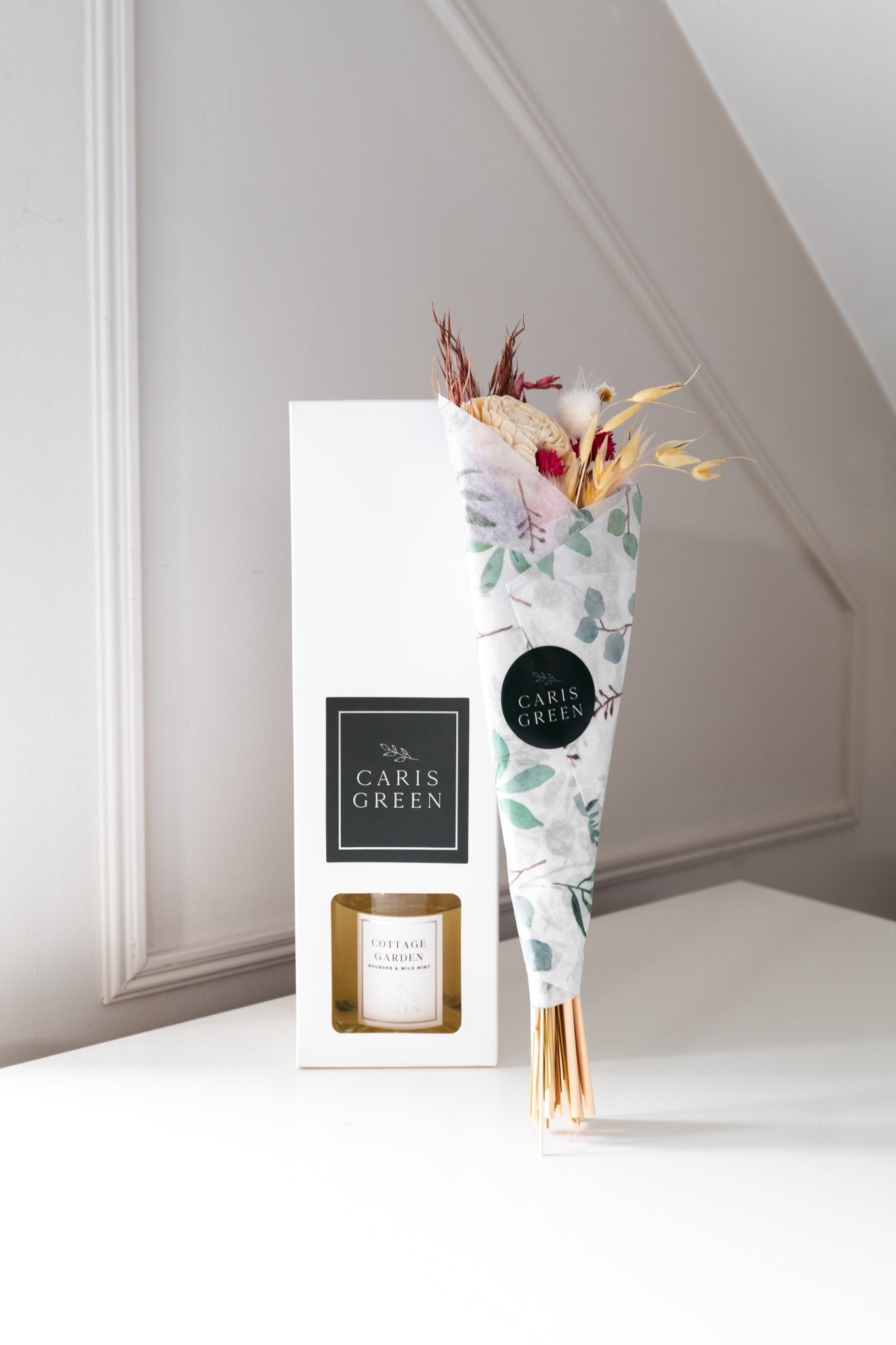 Dried Flower Boquet Reed Diffuser - Caris Green