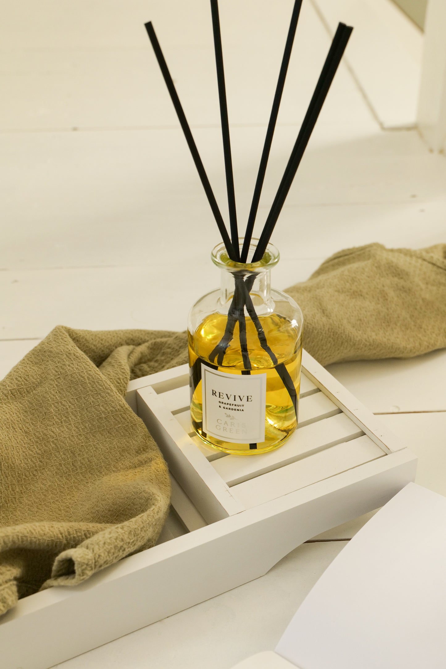 Revive - Grapefruit & Gardenia / Reed Diffuser