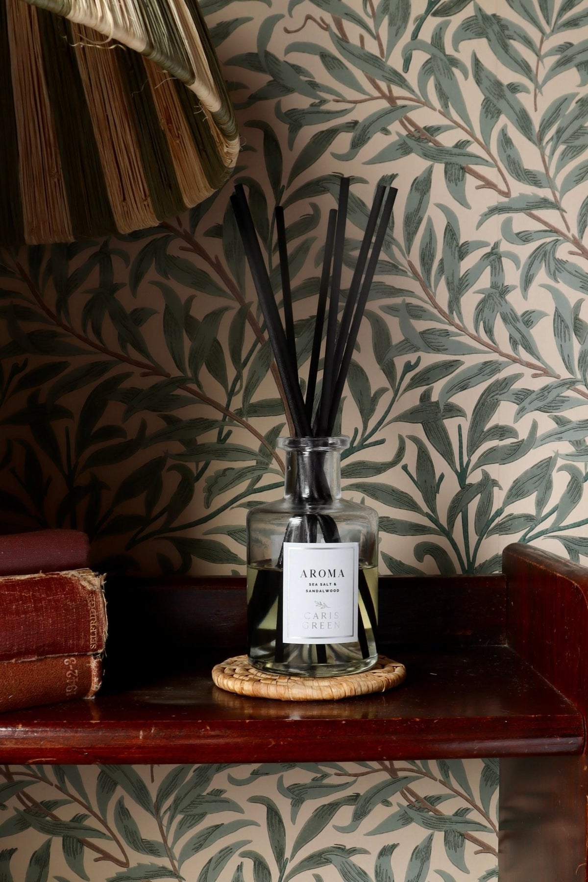 Aroma - Sea Salt & Sandalwood / Reed Diffuser - Caris Green