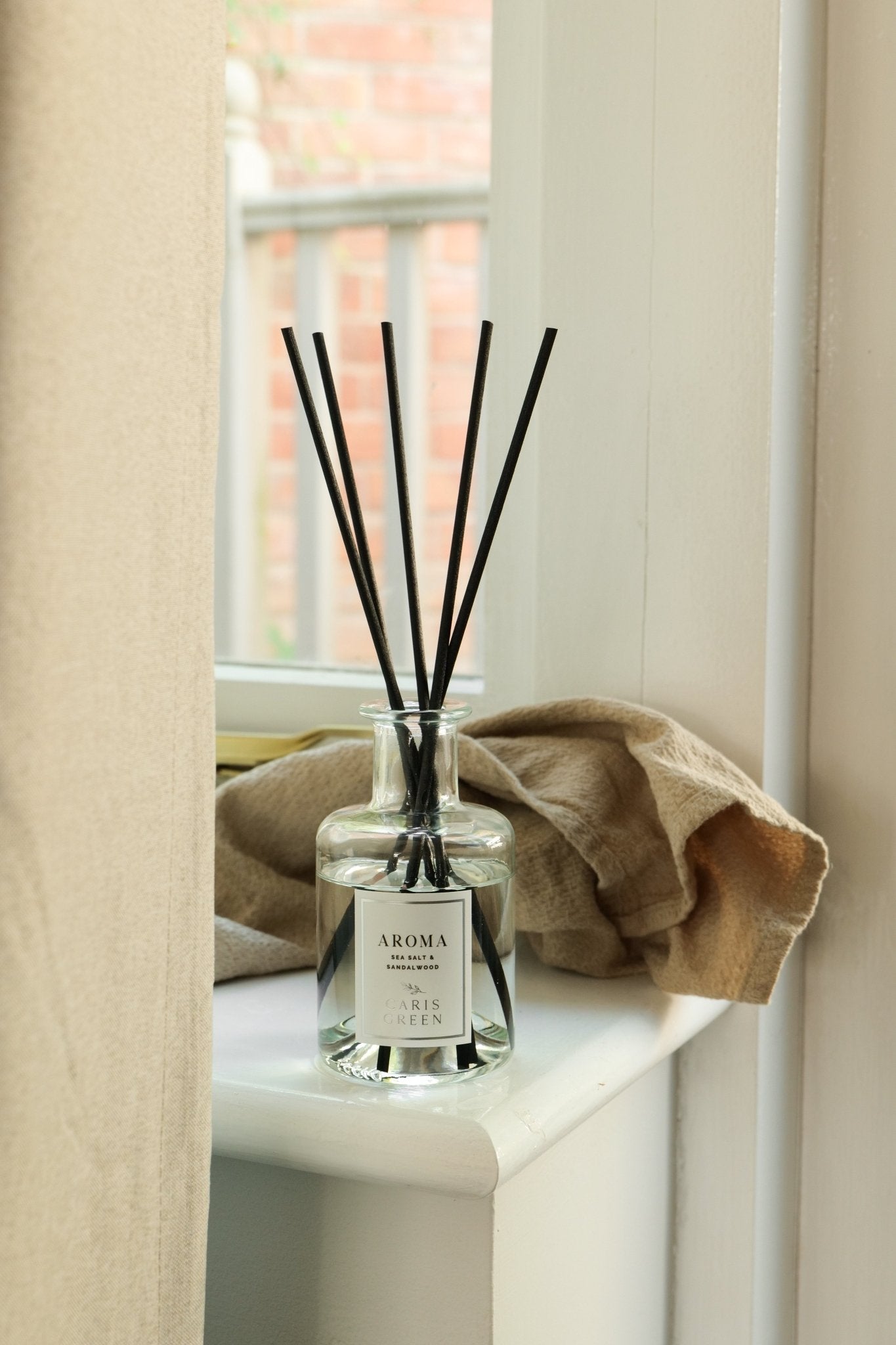 Aroma - Sea Salt & Sandalwood / Reed Diffuser - Caris Green