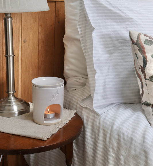 Ceramic Wax Burner Hand - Thrown Pottery for Wax Melts - Caris Green