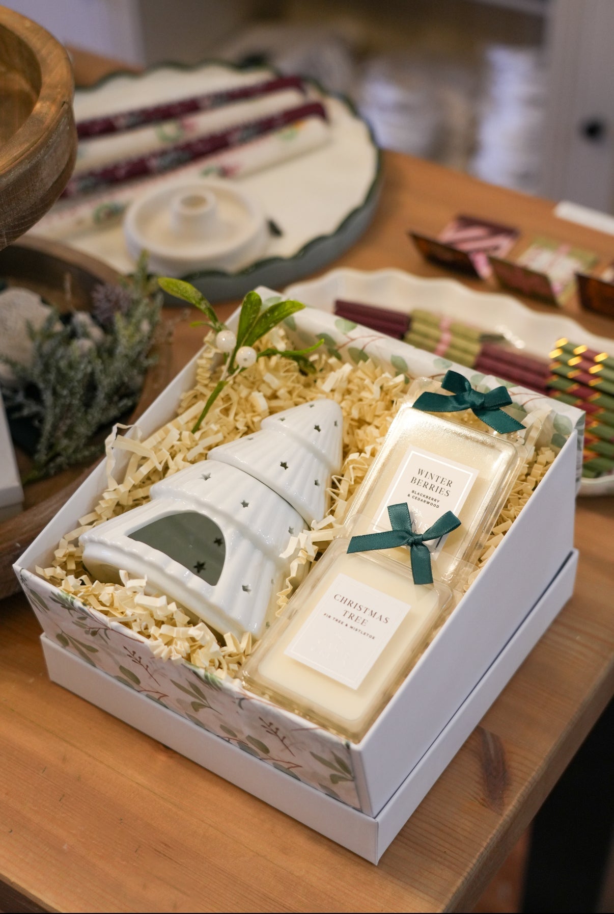 Christmas Wax Melt x2 & Christmas Tree Burner Gift Box - Caris Green