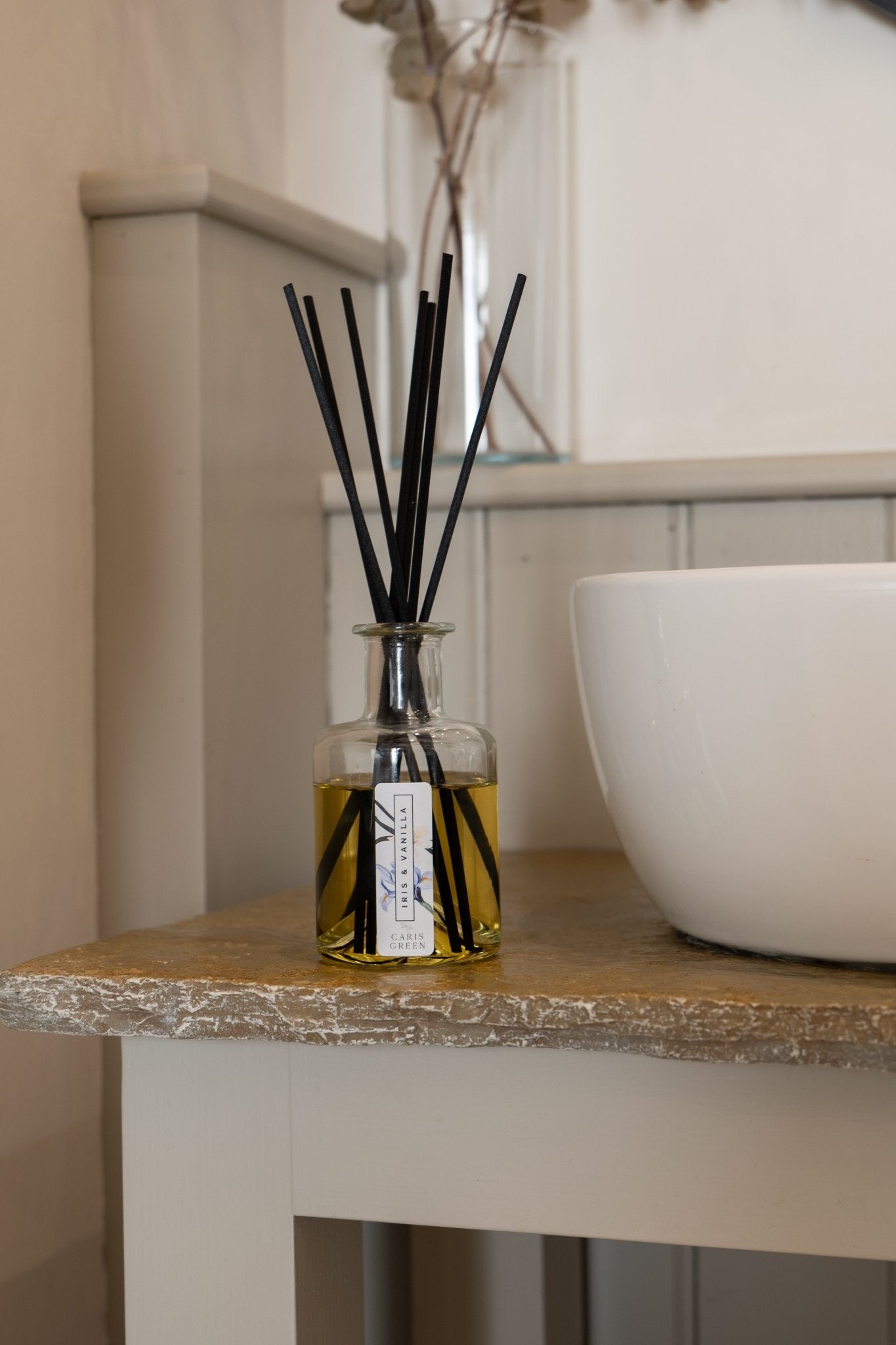 Iris & Vanilla / Reed Diffuser - Caris Green