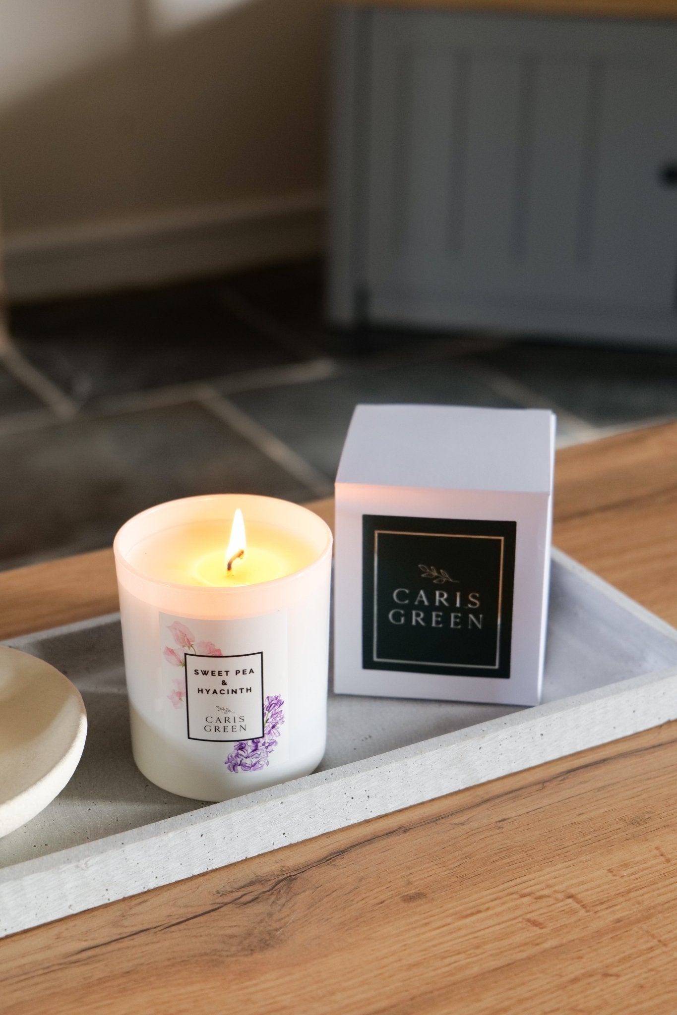 Sweet Pea & Hyacinth / Scented Candle / Natural Wax - Caris Green