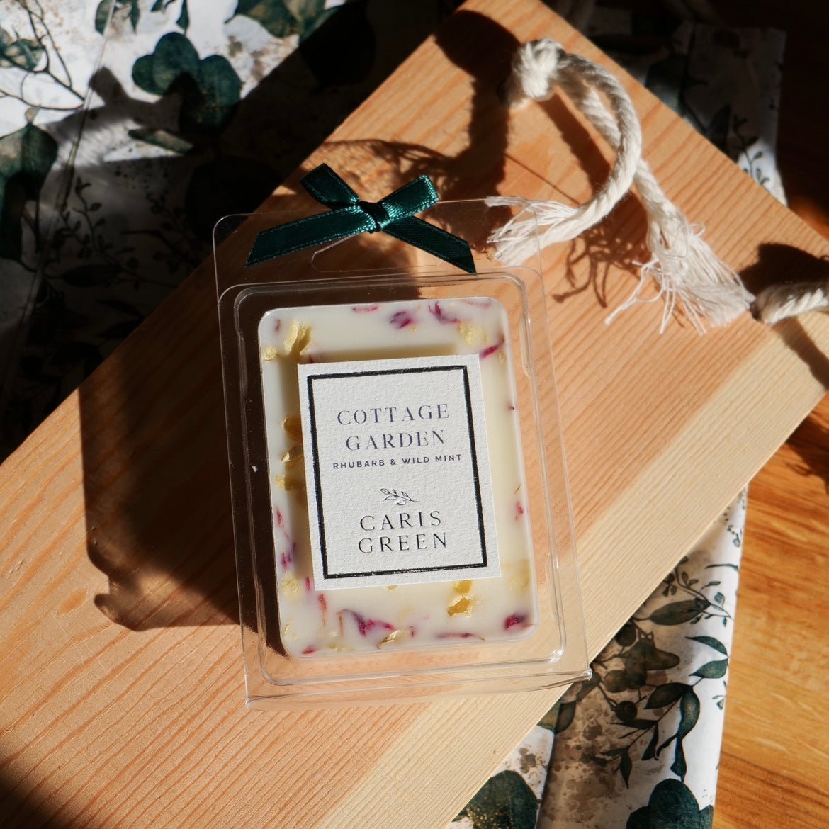 Cottage Garden ~ Wild Mint & Rhubarb / Botanical Wax Melts - Caris Green